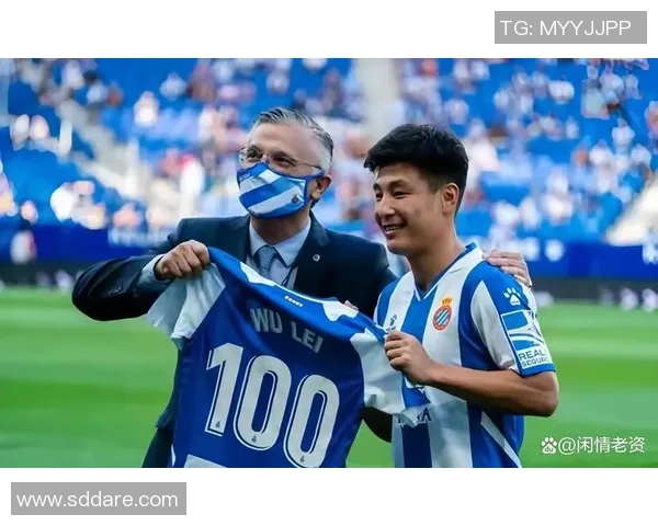 绿头发足球球星的成长历程与精彩瞬间揭秘