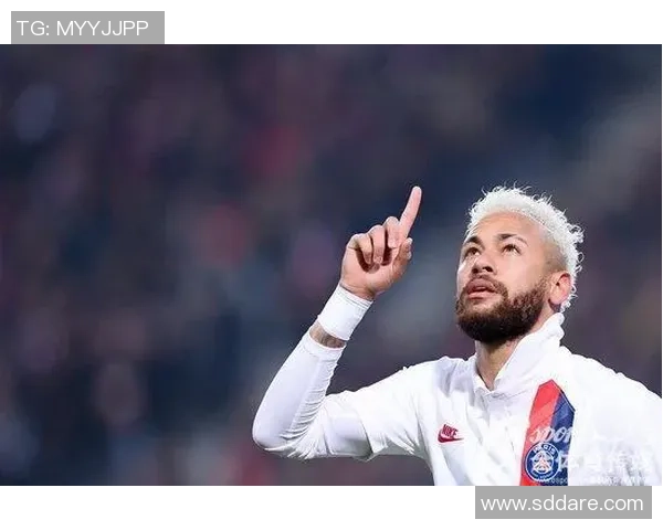 盘点足坛那些以光头造型闻名的传奇巨星球场风采