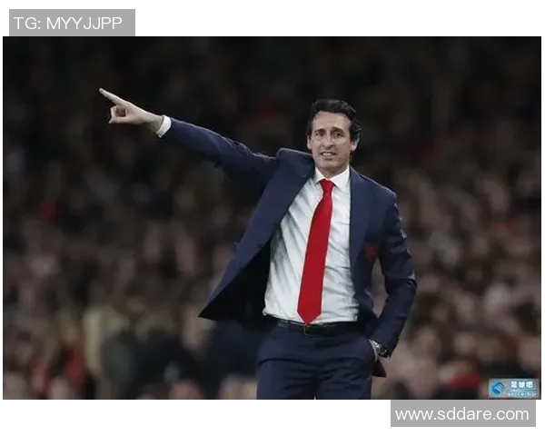 蒋亮足球生涯全景展现辉煌瞬间与激情故事